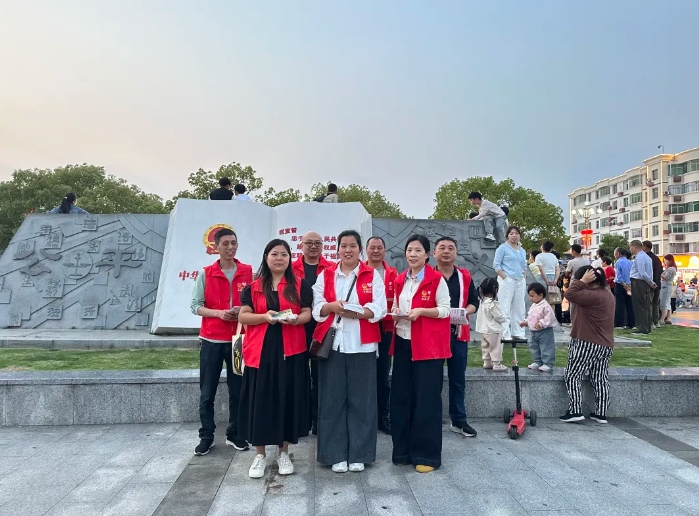 上饒汽運(yùn)：為三清山?德興高鐵站?德興站點(diǎn)巴士預(yù)熱造勢(shì)