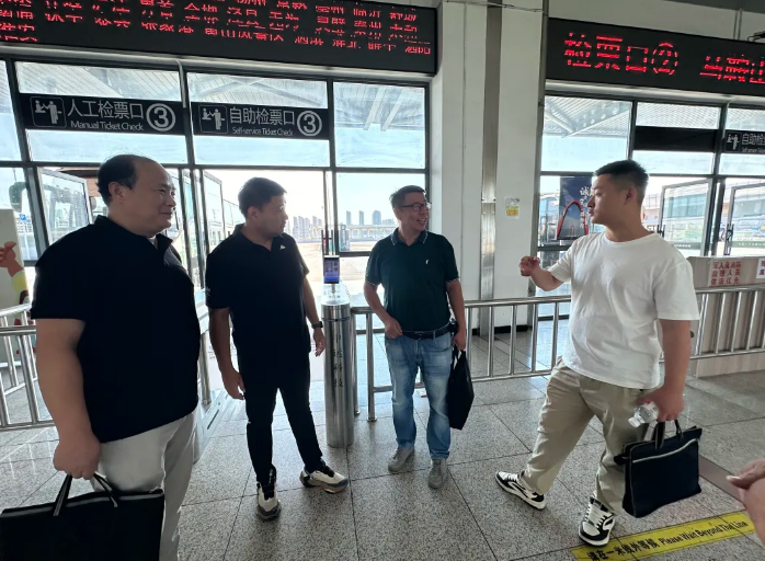 馬鞍山長客 市道路運輸管理服務(wù)中心到馬鞍山汽車客運站開展安全檢查