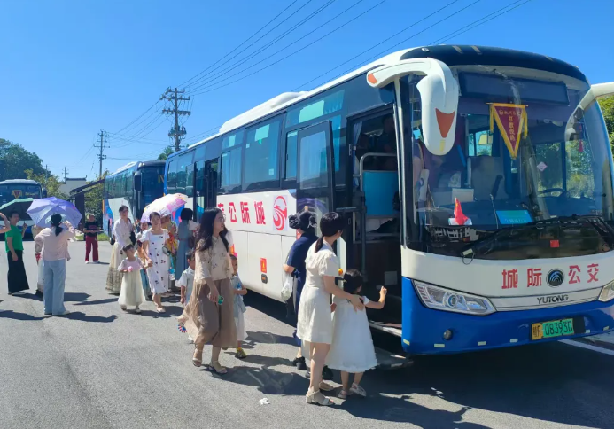 撫州長運(yùn)：廣昌分公司為蓮花文化節(jié)筑牢交通保障
