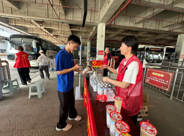 馬鞍山長客：貼心服務助新生入學 校園直通車便捷上線