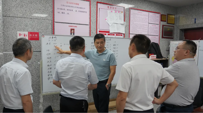 占梁到長(zhǎng)運(yùn)科技指導(dǎo)校園直通車工作