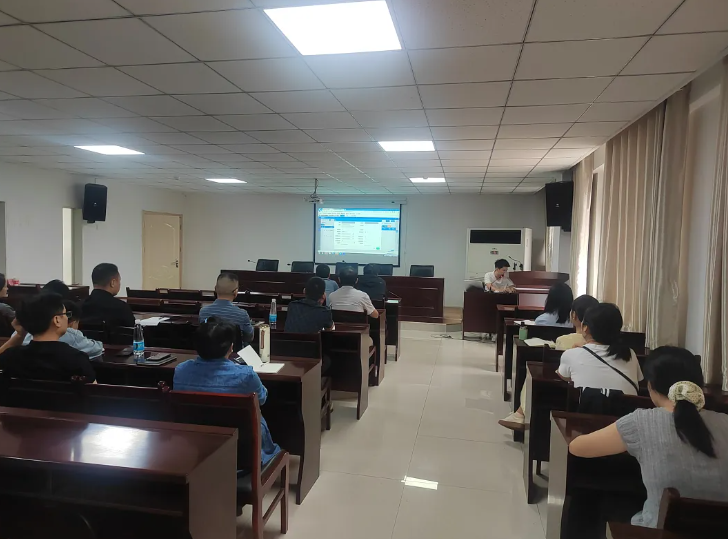 一線報(bào)道 || 九江長(zhǎng)運(yùn)：開展智能公交調(diào)度平臺(tái)專項(xiàng)培訓(xùn)