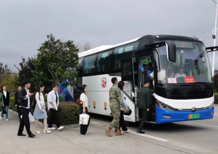 撫州長運：圓滿完成全省“愛我國防”總決賽運輸任務(wù)