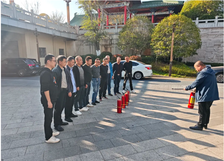 南旅汽車：開展安全教育培訓(xùn)