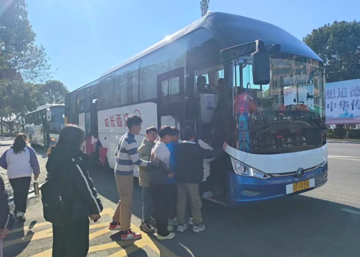 撫州長運(yùn)：廣昌分公司圓滿完成四所小學(xué)研學(xué)活動運(yùn)輸任務(wù)