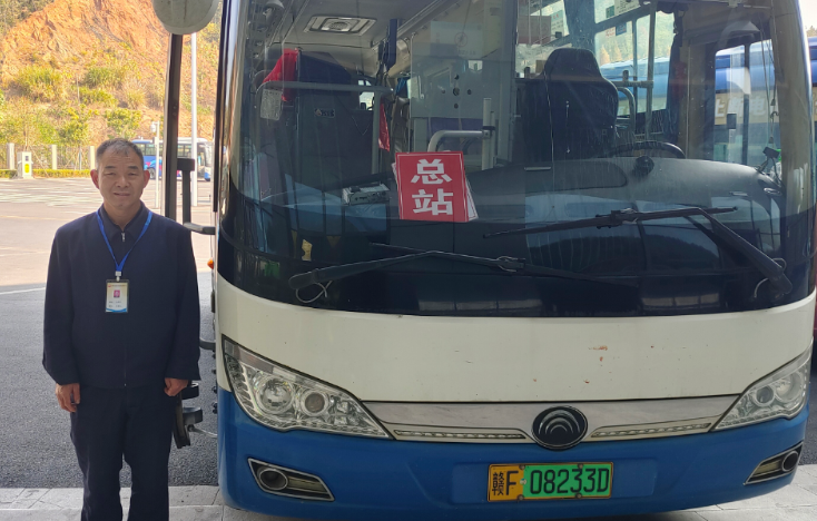 撫州長運(yùn)：駕駛員路遇火情 挺身撲救顯擔(dān)當(dāng)