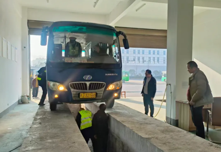 萍鄉(xiāng)長運(yùn)：開展接送學(xué)生車輛隱患排查