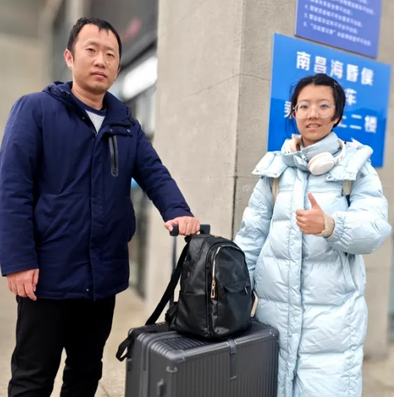 都市城際公交：校園直通車上遺失行李10分鐘速尋速還，高效！