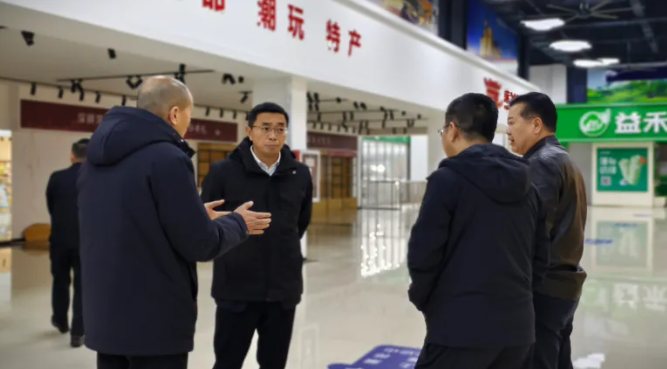 萍鄉(xiāng)市人民政府領導督導萍鄉(xiāng)長運春運安全工作