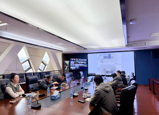 江西長(zhǎng)運(yùn)全面部署公交企業(yè)工資專用賬戶開(kāi)設(shè)工作 傅琳雁 占梁出席會(huì)議