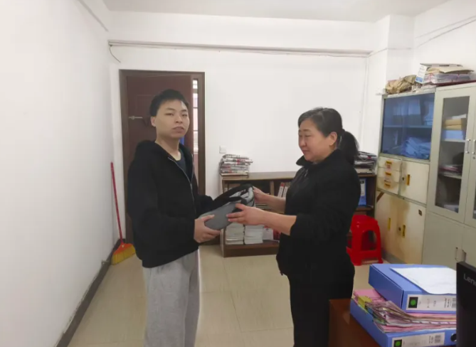 撫州長(zhǎng)運(yùn)：春運(yùn)暖程不打烊 遺失物品暖心歸